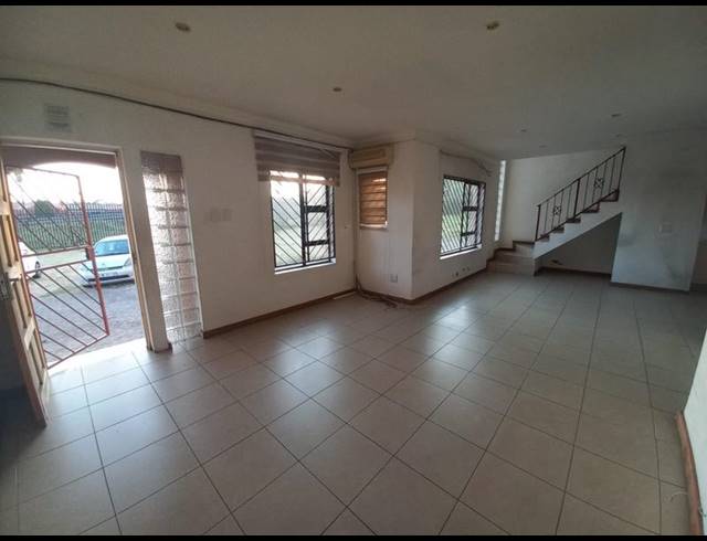 4 BEDROOM PROPERTY TO RENT IN LAUDIUM
